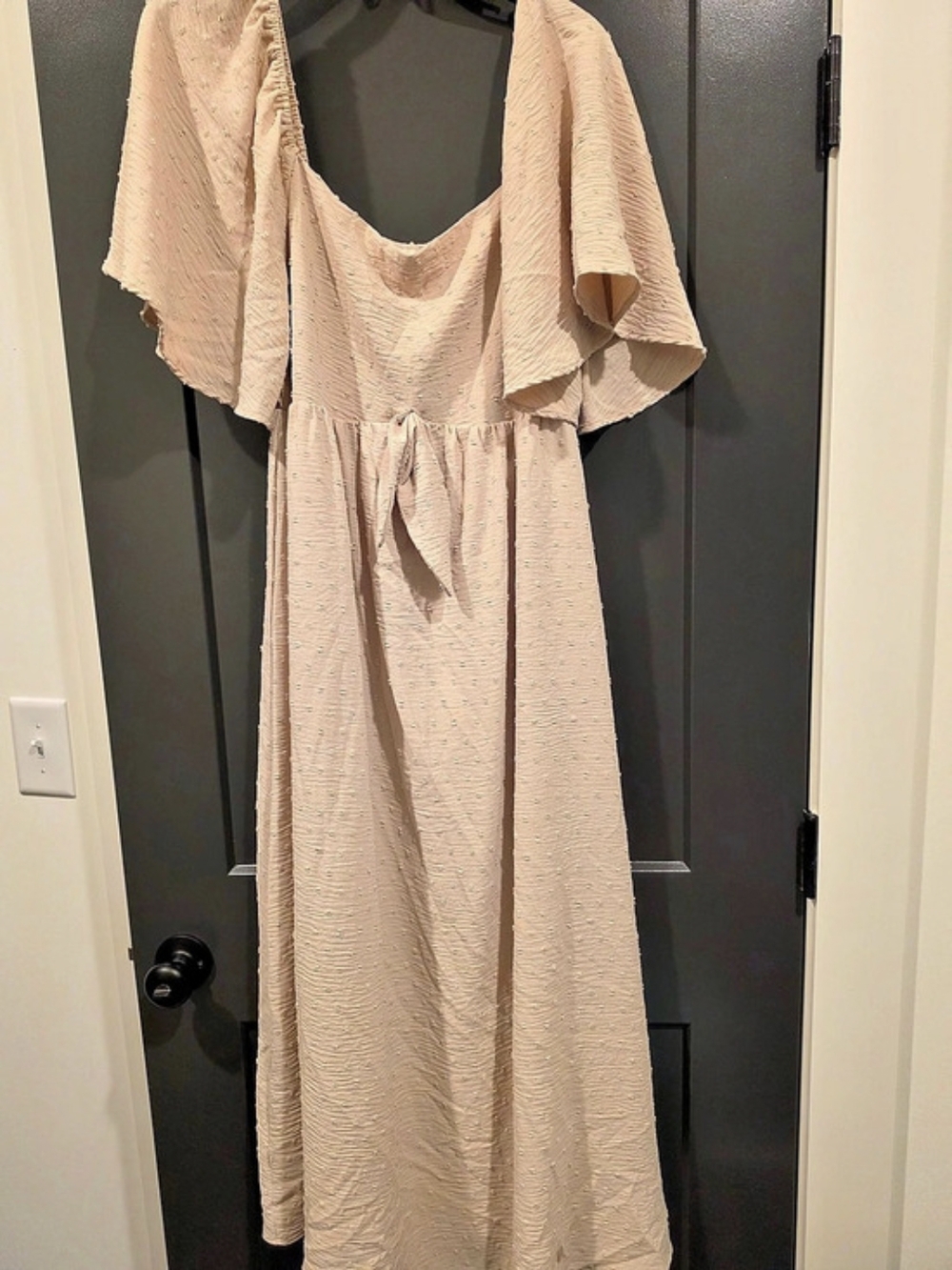 Qtc Flutter Sleeve Maxi Dress in Pink Size Medium